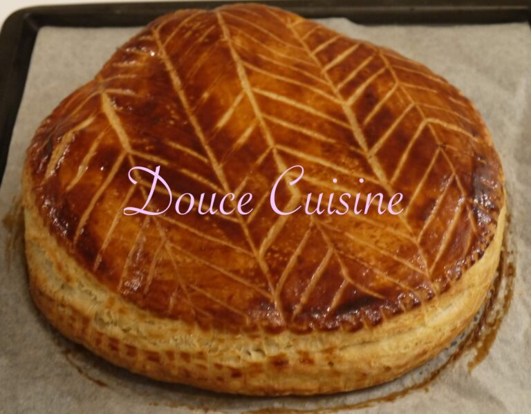 Galette des rois à la crème de frangipane (recette de Cyril Lignac)