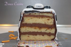 Découpe du gâteau taxi